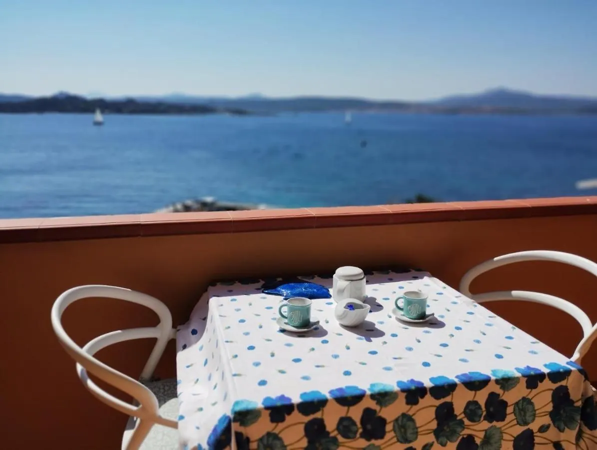 Appartement La Finestra Sul Mare à La Maddalena  Italie